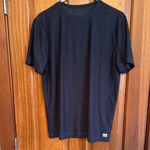 Vuori Men's Navy T-Shirt